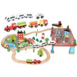 Lesena proga z električnim vlakcem in viaduktom - Žerjav